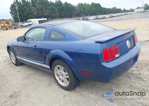2007 Ford Mustang V6 Deluxe/V6 Premium z USA, uszkodzony, nr VIN 1ZVFT80N975270219
